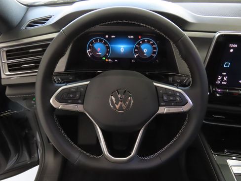 New 2026 Volkswagen Atlas Cross Sport SE image 16