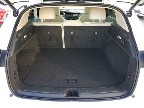 Used 2023 Buick Envision Preferred image 8