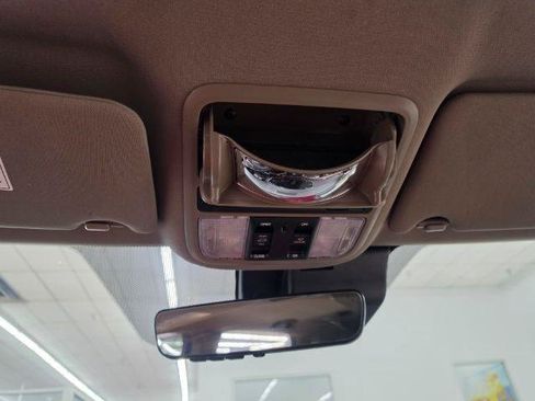 Used 2020 Honda Pilot Touring image 26