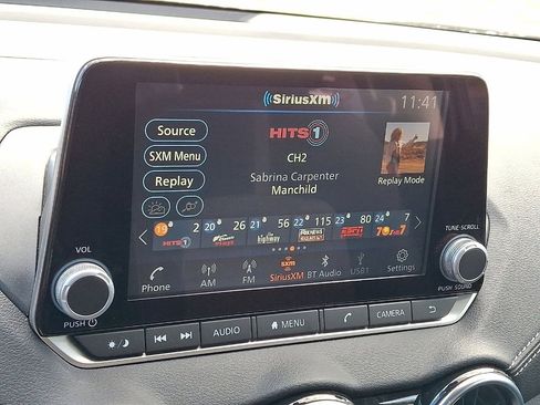 Used 2025 Nissan Sentra SV w/ Trunk Package image 14