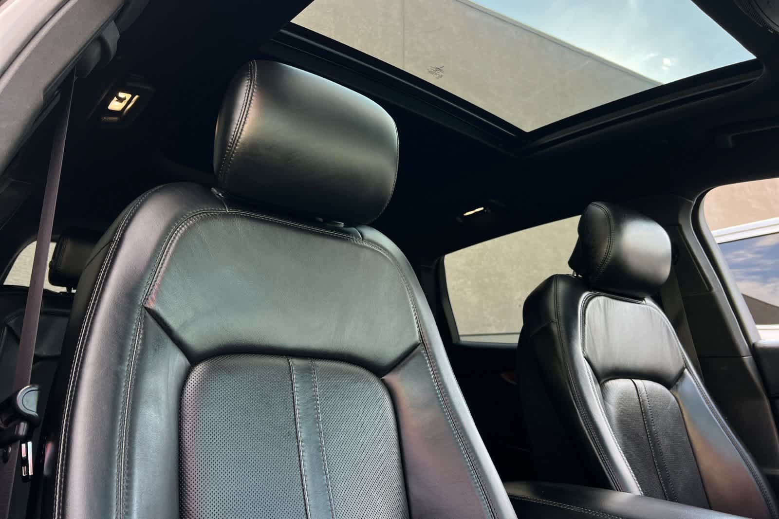 Used 2019 Lincoln Nautilus Reserve w/ Ultimate Package AWD/4WD image 18