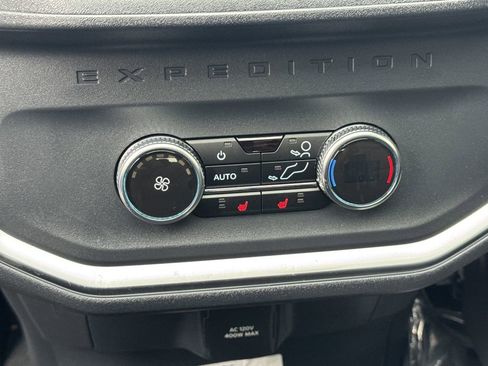 New 2025 Ford Expedition Max Platinum w/ Stealth Appearance Package image 24