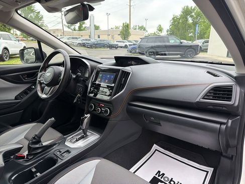 Used 2023 Subaru Crosstrek 2.0i Premium AWD/4WD image 12