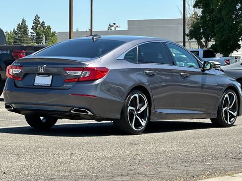 Used 2020 Honda Accord Sport image 2