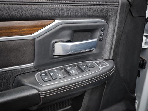 Used 2023 RAM 2500 Laramie image 17