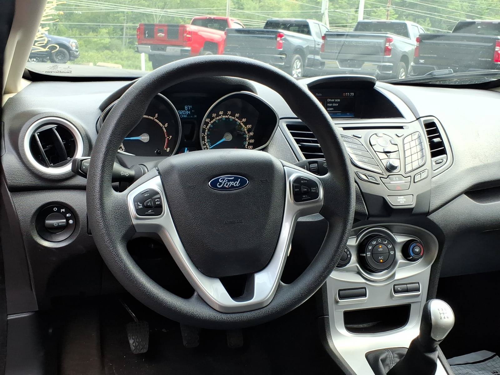 Used 2018 Ford Fiesta SE FWD image 9
