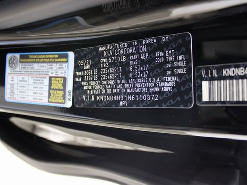 Used 2022 Kia Carnival LX image 42