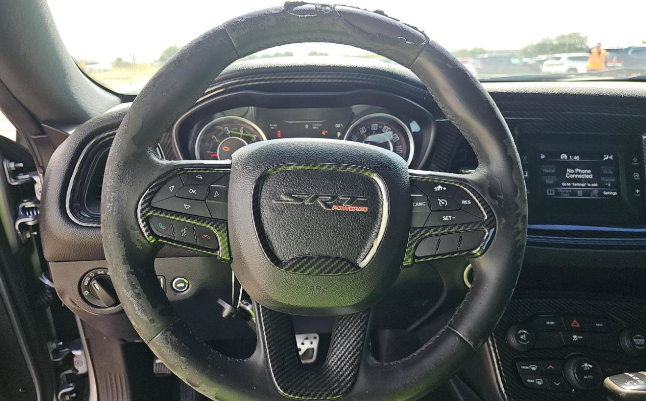 Used 2015 Dodge Challenger SXT RWD image 12