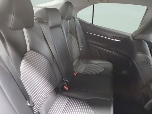 Used 2023 Toyota Camry SE FWD image 15