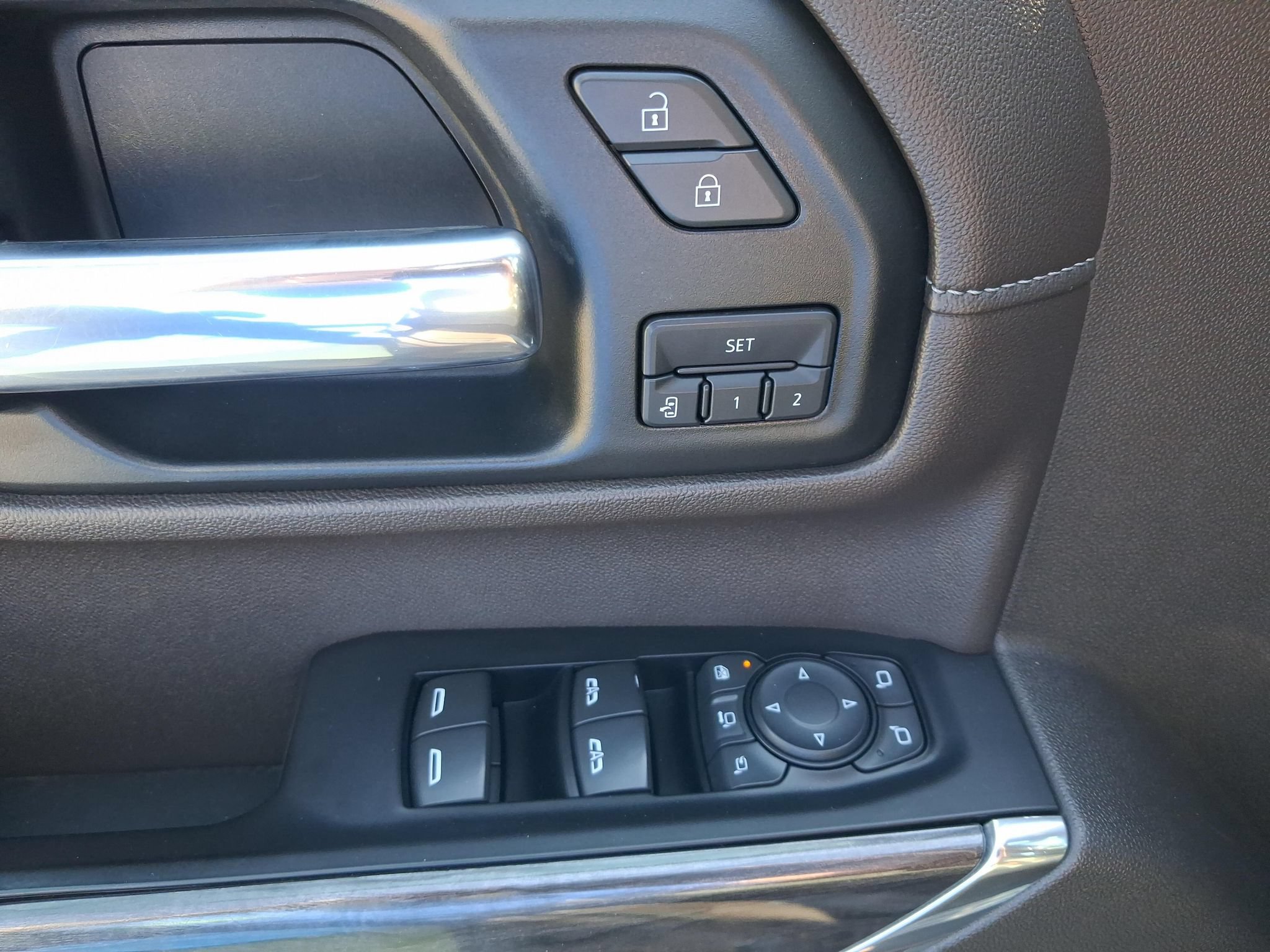 Used 2020 Chevrolet Silverado 3500 LTZ w/ LTZ Convenience Package AWD/4WD image 19