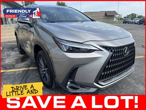 Used 2022 Lexus NX 250 FWD w/ Towing Package (2000 Lbs) image 10