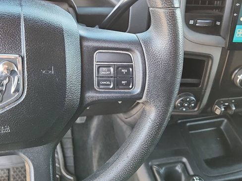 Used 2017 RAM 3500 Tradesman w/ Chrome Appearance Group AWD/4WD image 16
