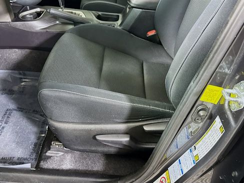 Used 2016 Toyota RAV4 XLE AWD/4WD image 22