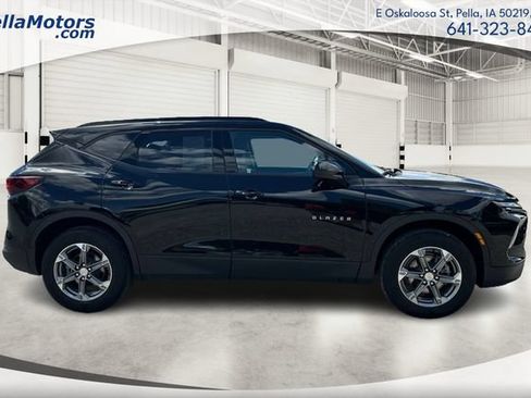 Used 2023 Chevrolet Blazer LT w/ Convenience Package FWD image 2