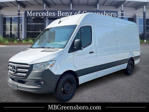 New 2025 Mercedes-Benz Sprinter 2500 image 1