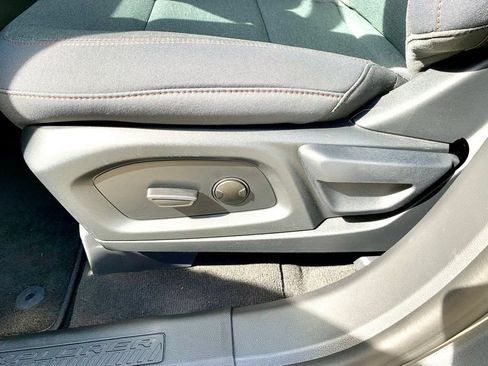 Used 2026 Ford Explorer Active RWD image 45
