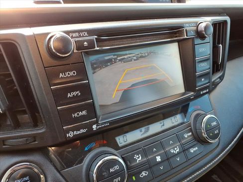 Used 2018 Toyota RAV4 XLE w/ Plus Extra Value Package AWD/4WD image 19