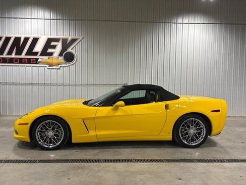 Used 2006 Chevrolet Corvette Convertible w/ Preferred Equipment Group RWD image 1