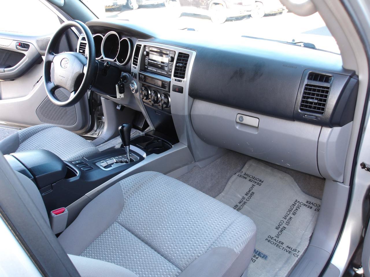 Used 2006 Toyota 4Runner SR5 AWD/4WD image 14