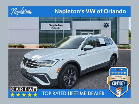 Used 2022 Volkswagen Tiguan SE image 1