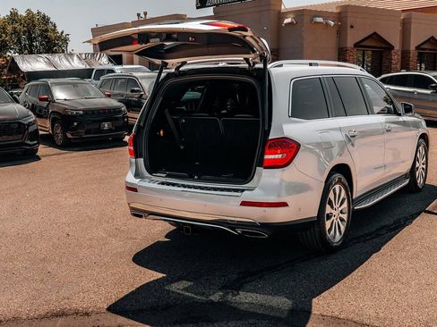 Used 2017 Mercedes-Benz GLS 450 4MATIC image 40