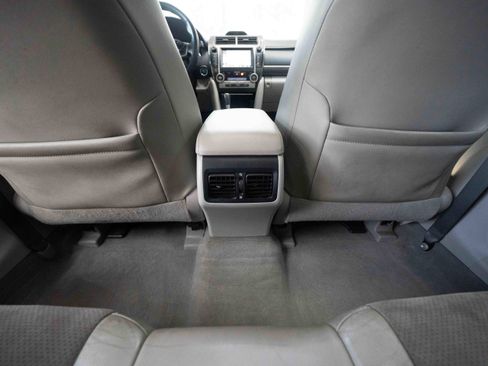 Used 2012 Toyota Camry XLE image 22