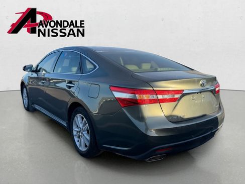 Used 2013 Toyota Avalon XLE Premium FWD image 2
