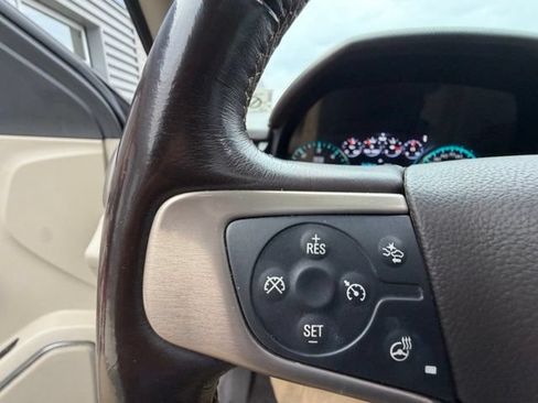 Used 2017 GMC Yukon XL Denali w/ Open Road Package AWD/4WD image 37