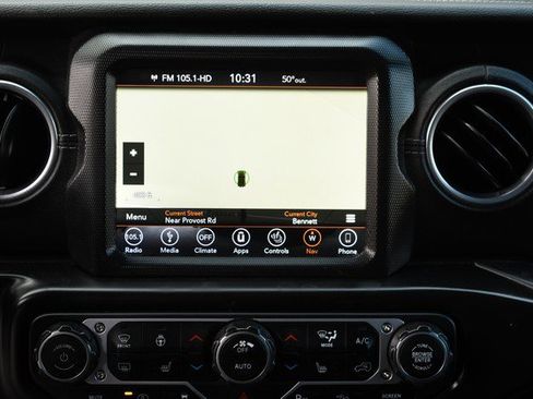 Used 2018 Jeep Wrangler Unlimited Sahara image 19