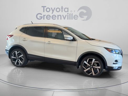 Used 2021 Nissan Rogue Sport SL w/ Premium Package FWD image 7