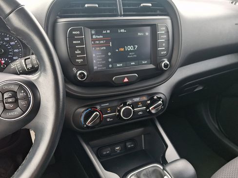 Certified 2021 Kia Soul X-Line FWD image 19