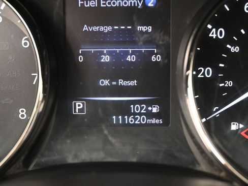 Used 2018 Nissan Rogue Sport SL AWD/4WD image 32