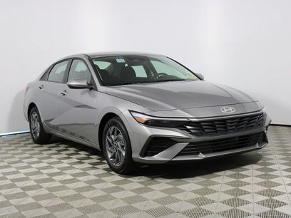 Used 2025 Hyundai Elantra Hybrid