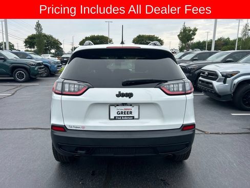 Used 2022 Jeep Cherokee Latitude AWD/4WD image 17