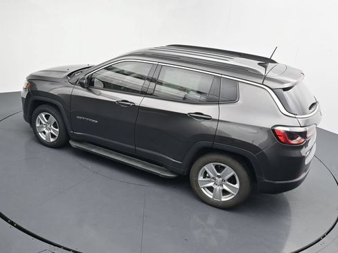 Used 2022 Jeep Compass Latitude FWD image 28