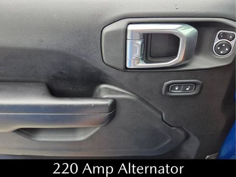 Used 2021 Jeep Wrangler Sport AWD/4WD image 34
