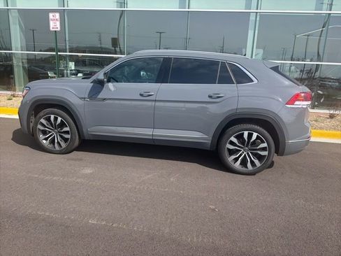 Used 2022 Volkswagen Atlas Cross Sport SEL Premium R-Line image 21