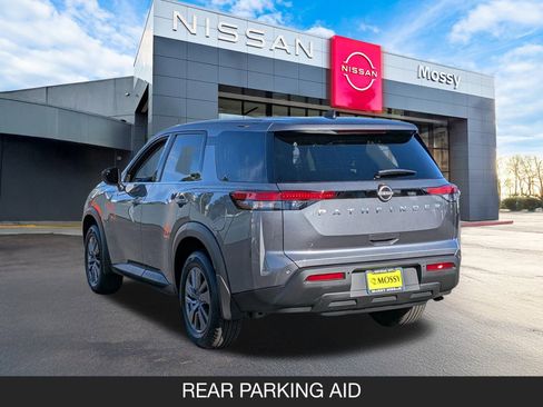 New 2025 Nissan Pathfinder S image 7