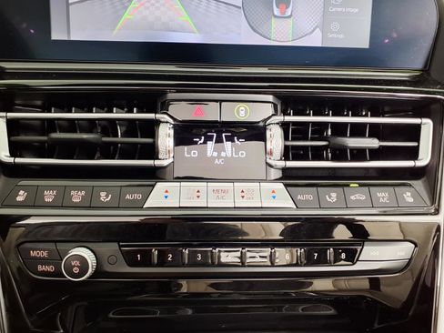 Used 2022 BMW 840i xDrive Convertible w/ Comfort Seating Package image 19