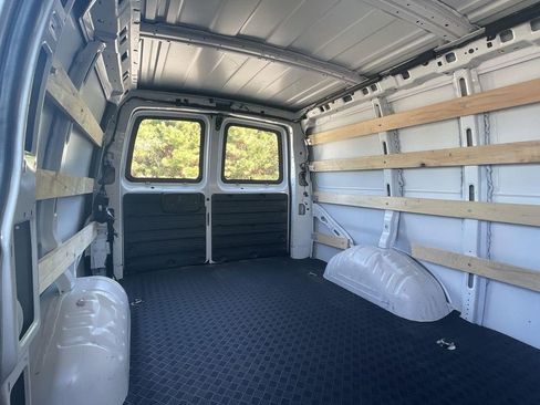 Used 2023 Chevrolet Express 2500 w/ Driver Convenience Package image 21