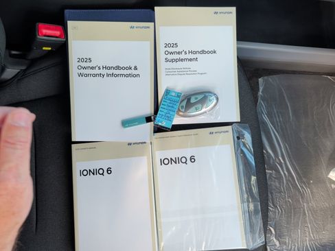 New 2025 Hyundai Ioniq 6 SE image 34