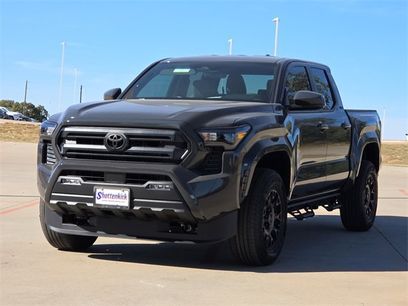 New 2025 Toyota Tacoma SR5