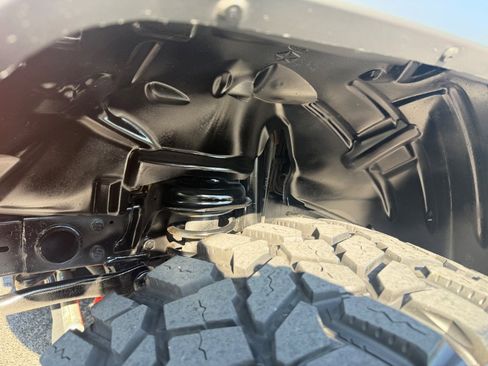 Used 2022 Jeep Wrangler Sport AWD/4WD image 19