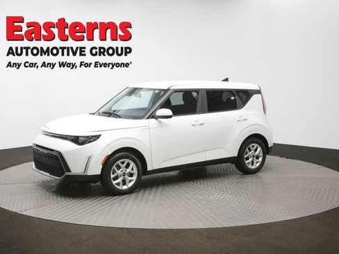 Used 2024 Kia Soul LX w/ Option Group 015 image 56