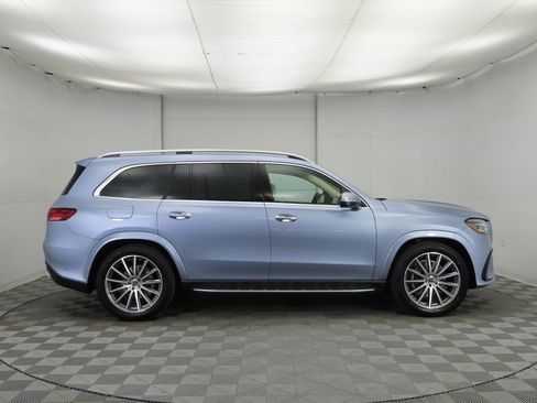 New 2026 Mercedes-Benz GLS 580 4MATIC image 4