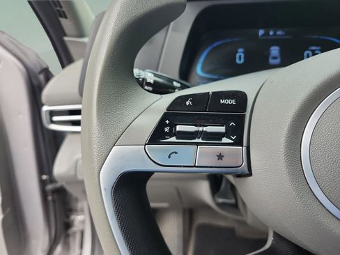 Certified 2024 Hyundai Elantra SE image 13