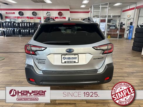 Used 2025 Subaru Outback Onyx Edition AWD/4WD image 4