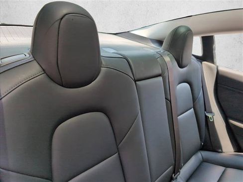 Used 2018 Tesla Model 3 Long Range RWD image 24
