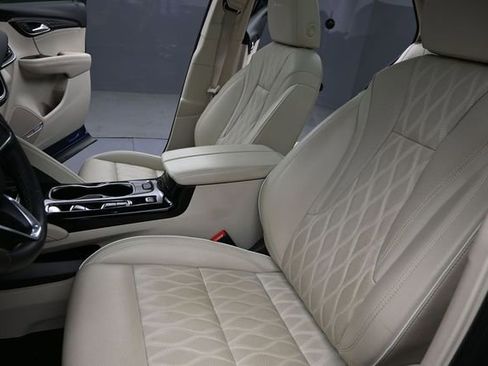 Used 2023 Buick Envision Avenir FWD image 18