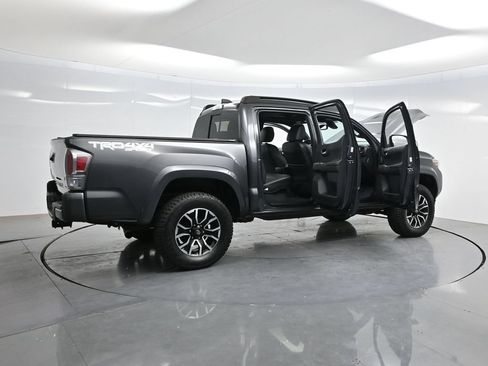 Used 2023 Toyota Tacoma TRD Sport w/ TRD Premium Sport Package AWD/4WD image 5